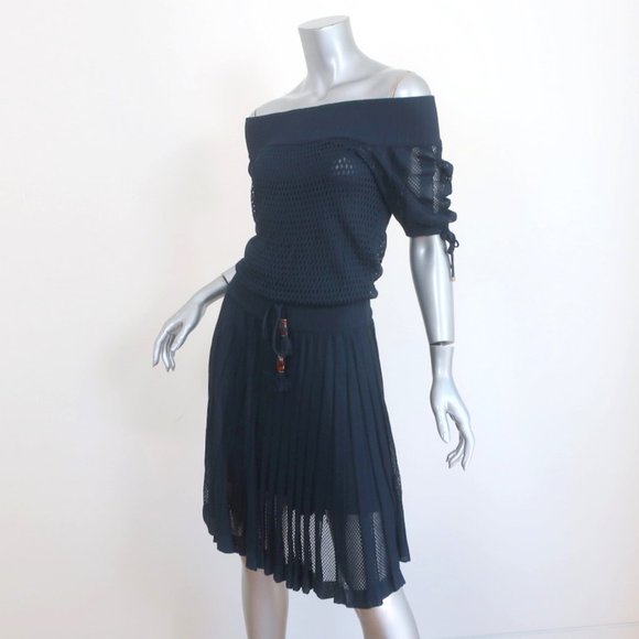 GUCCI TOM FORD OFF-SHOULDER BAMBOO TASSEL DRESS NAVY PLEATED MESH SIZE MEDIUM - Picture 5 of 8